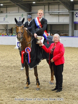 James Smith & Juno Rose 23 win the Scottish Branch Indoor Open Championship at Scottish Horse of the Year Show 2023